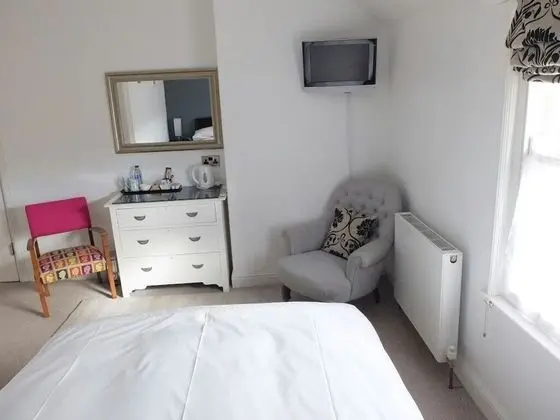 Standard Tek Büyük Yataklı Oda