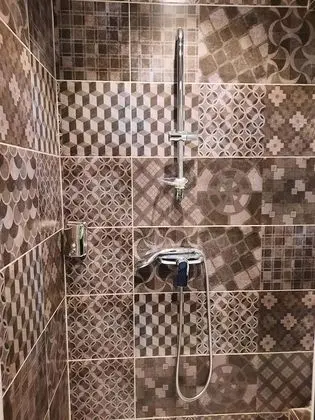 Üç Kişilik Oda, Balkon
