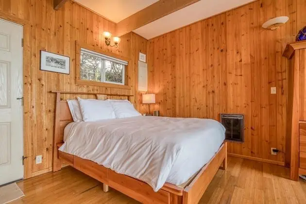 Ev, 1 Çift Kişilik Yatak (Shorepine Retreat)