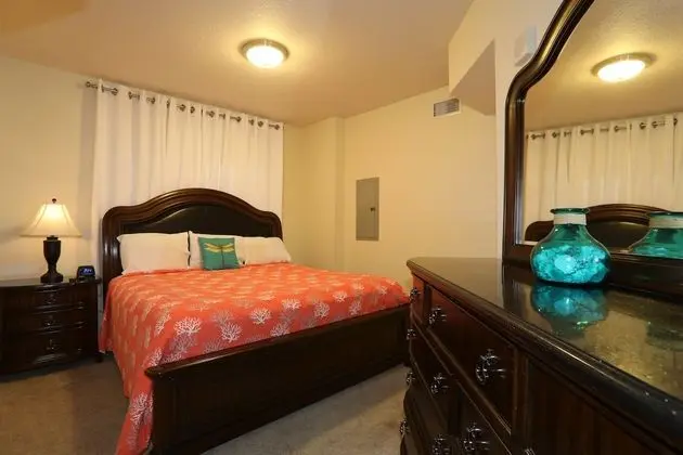 1 Bedroom, Gulf Front