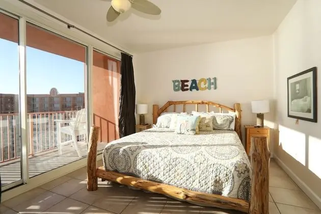 2 Bedroom, Gulf Front