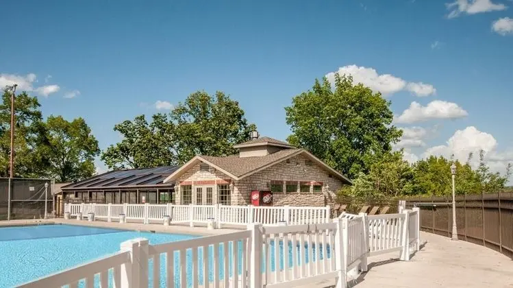 Daire (Shortgrass Stay -POOLS are OPEN! - Re)