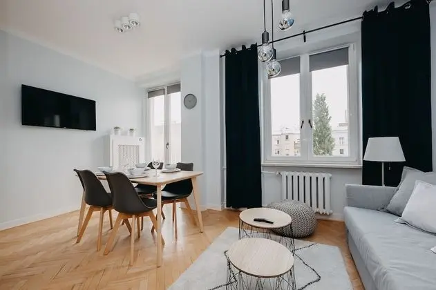 Comfort Apart Daire, 1 Büyük (Queen) Boy Yatak ve Çekyat, Sigara İçilmez, Avlu Manzaralı