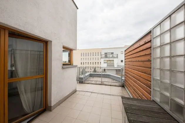 Business Apart Daire, 1 Büyük (Queen) Boy Yatak ve Çekyat, Sigara İçilmez, Şehir Manzaralı