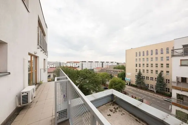 Business Apart Daire, 1 Büyük (Queen) Boy Yatak ve Çekyat, Sigara İçilmez, Şehir Manzaralı