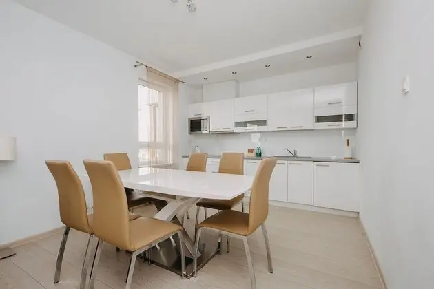 Apart Daire, Birden Çok Yatak, Sigara İçilmez, Avlu Manzaralı