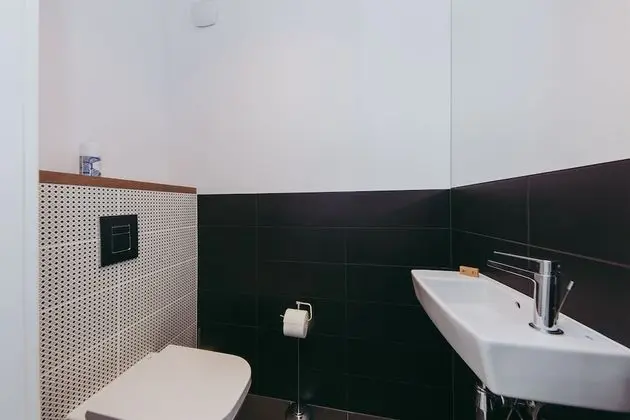 Apart Daire, Avlu Manzaralı