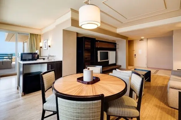 Family Süit, Birden Çok Yatak, Balkon, Okyanusa Sıfır