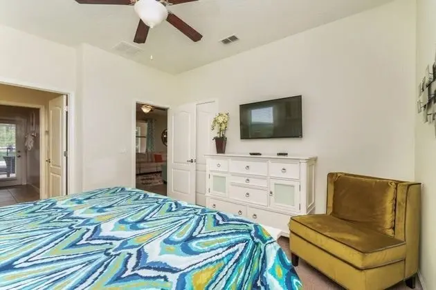 Villa (ShowHome 5 bedroom Champions Gate Vil)