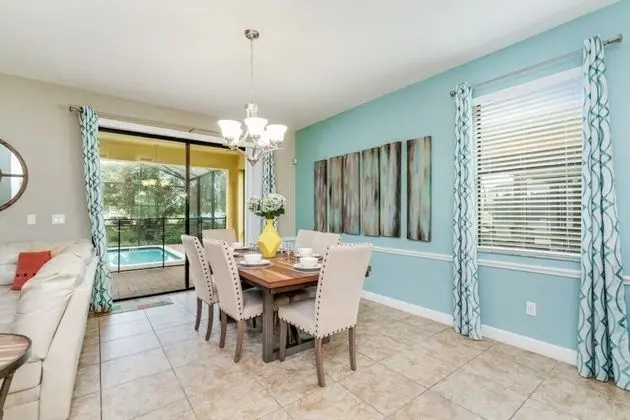 Villa (ShowHome 5 bedroom Champions Gate Vil)