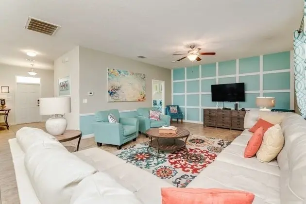 Villa (ShowHome 5 bedroom Champions Gate Vil)