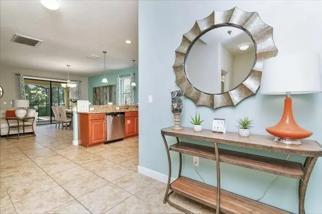 Villa (ShowHome 5 bedroom Champions Gate Vil)