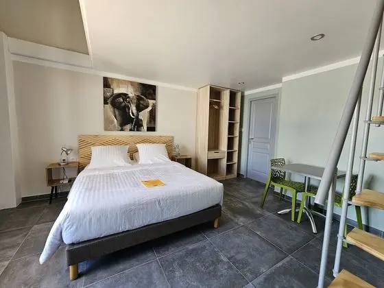 Appartement Duplex Familial, vue piscine (africa)