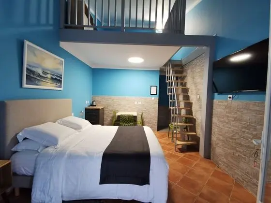 Family Dubleks, Havuz Manzaralı (méditerranée)