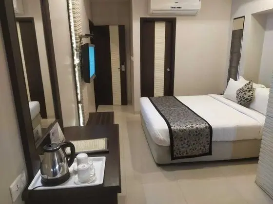 Luxury Oda