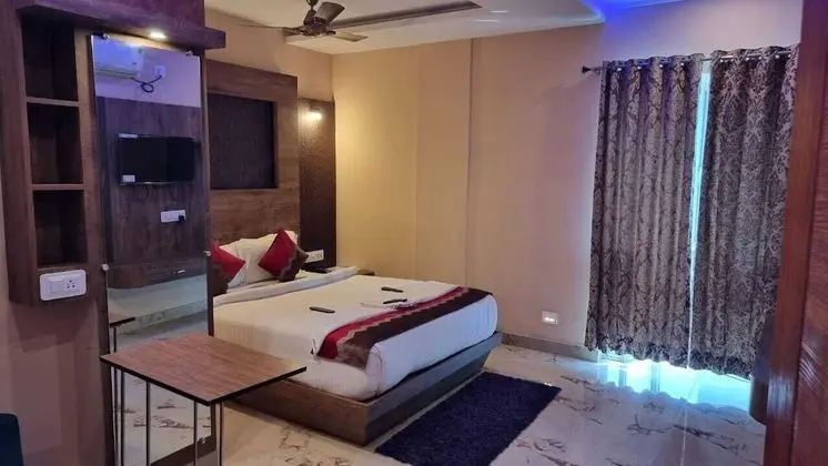 Premium AC Room