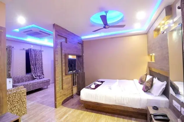 Suite AC Room