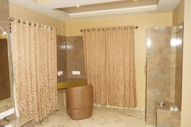 Suite AC Room