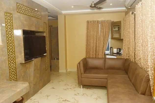 Suite AC Room