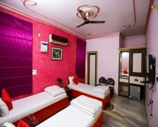 Deluxe Üç Kişilik Oda