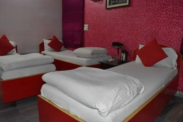 Deluxe Üç Kişilik Oda