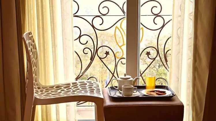 Executive Oda, 1 Büyük (Queen) Boy Yatak, Balkon, Dağ Manzaralı