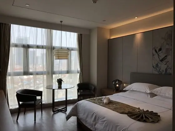 Premium Tek Büyük Yataklı Oda