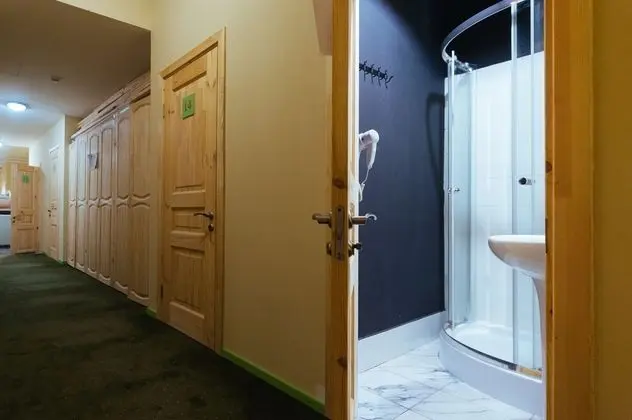 Economy Tek Büyük Yataklı Oda, Ortak Banyo