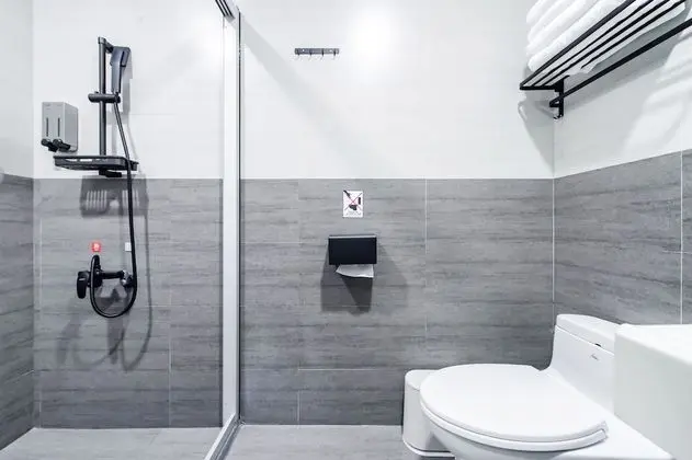 Deluxe Dört Kişilik Oda, Göl Manzaralı
