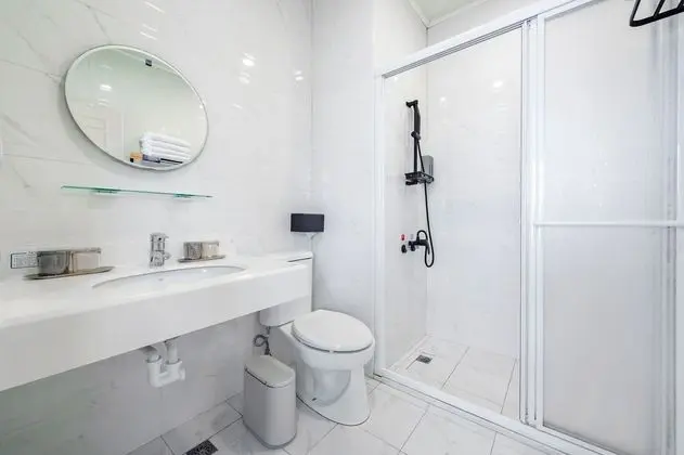 Deluxe Dört Kişilik Oda, Göl Manzaralı