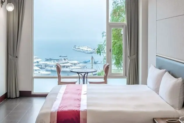 Superior Dört Kişilik Oda, Göl Manzaralı