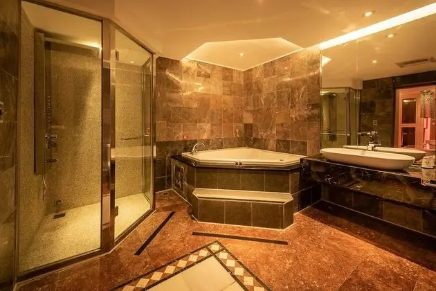 Superior Tek Büyük Yataklı Oda, 1 Çift Kişilik Yatak, Sigara İçilmez, Küvet