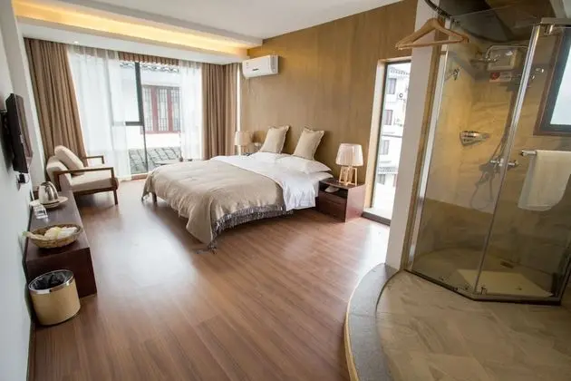 Superior Tek Büyük Yataklı Oda, Balkon