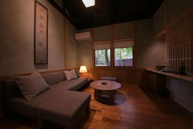 Traditional Kır Evi (w/Indoor Bath(Maisonette or Japanese))
