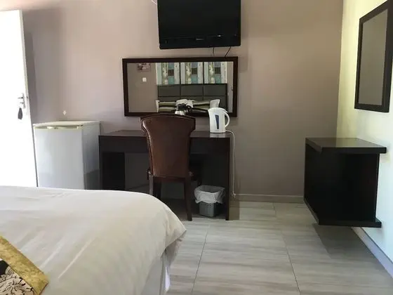 Standard Tek Büyük Yataklı Oda