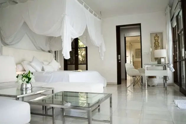 Villa (Blue Ocean)