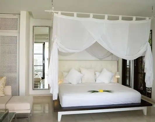Villa (Blue Ocean)