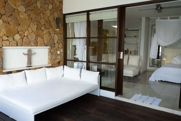 Villa (Blue Ocean)