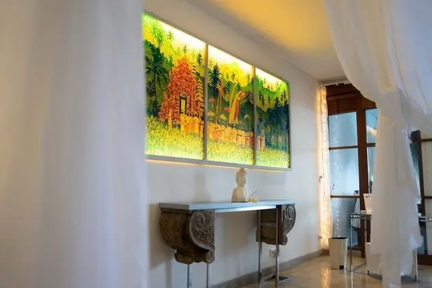 Villa (Delight)