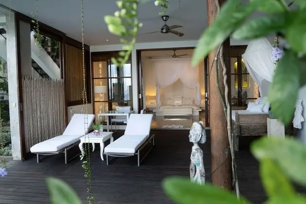 Villa (Delight)