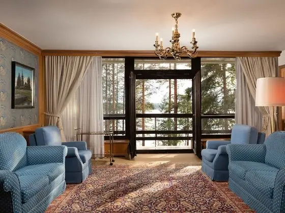 Executive Kır Evi