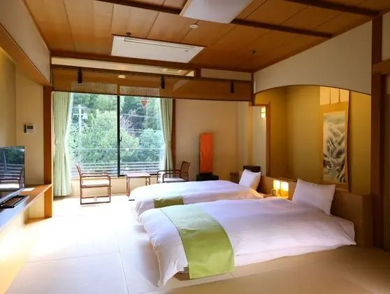 Traditional Oda