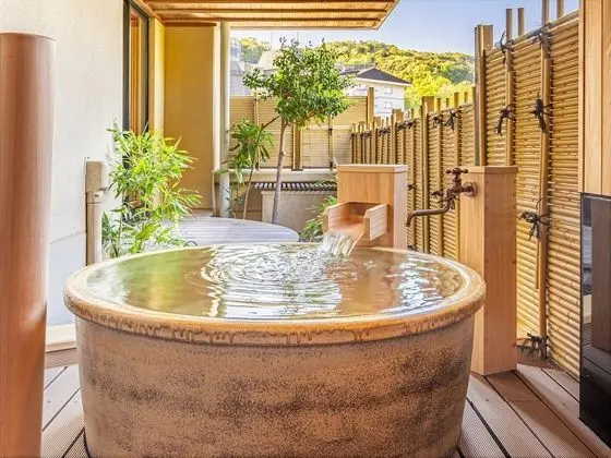 Traditional Oda, Özel Banyo (JP Style, East Building,Open-Air bath)