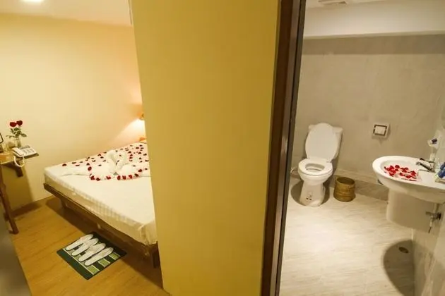 Standard Tek Büyük Yataklı Oda