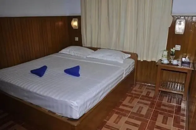Standard Double or Twin room with Shared Bath Room