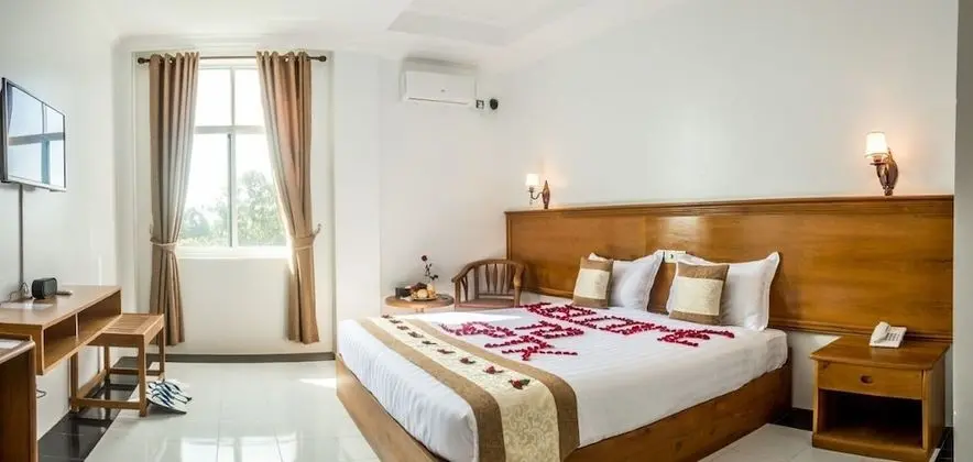 Deluxe Tek Büyük Yataklı Oda