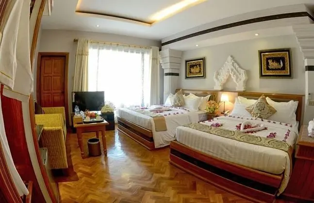 Family Oda, 1 Yatak Odası, Sigara İçilmez, Havuz Manzaralı