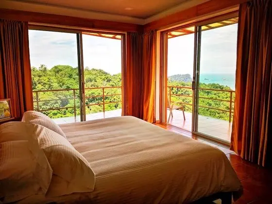 Deluxe Oda, 1 En Büyük (King) Boy Yatak, Balkon, Denize Bakan