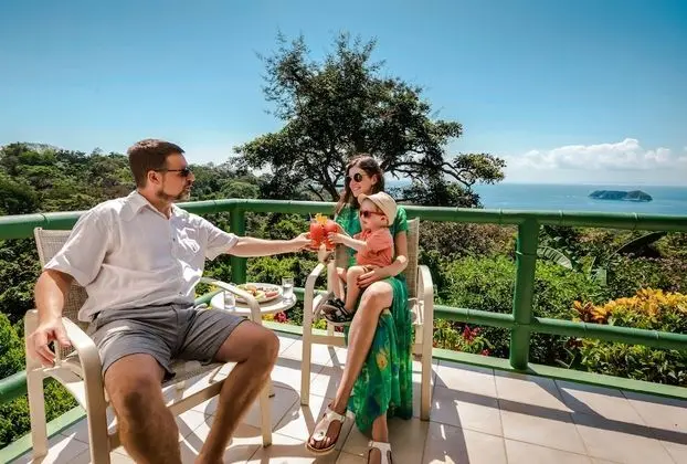 Deluxe Oda, 1 En Büyük (King) Boy Yatak, Balkon, Denize Bakan