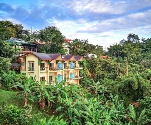 Deluxe Plus, 1 King Bed, Balcony, Sea Facing